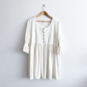 Wishlist // Ivory dress // NWOT // Size Large